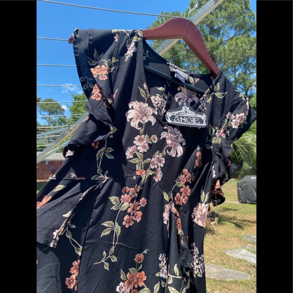 Dress, Rayon, New with tags, lightweight, so pretty! - Picture 5 of 8